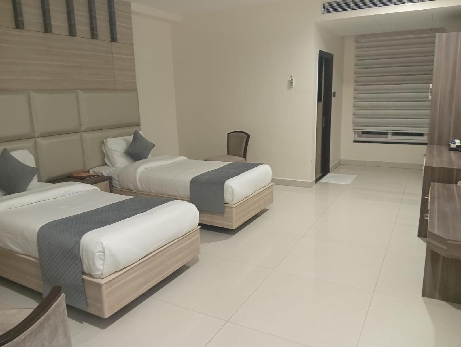 Hotel Pt Moolraj Residency Una  Exteriér fotografie